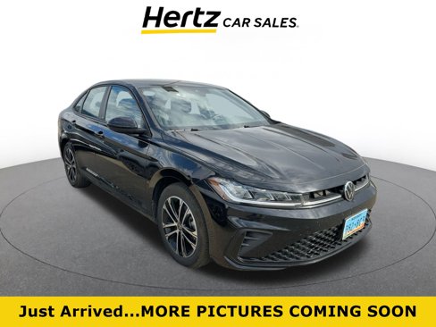 Used 2025 Volkswagen Jetta Sport image 1