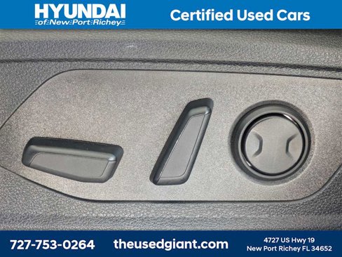 Used 2025 Kia Sportage EX image 23