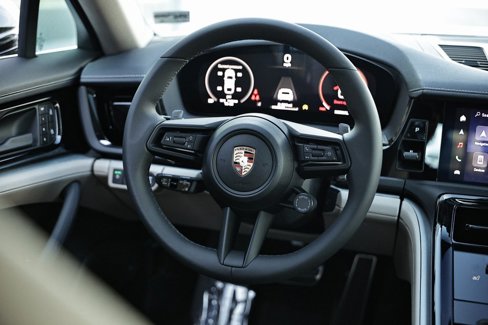 New 2026 Porsche Panamera 4 image 30