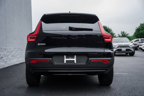 New 2026 Volvo XC40 B5 Ultra w/ Protection Package Premier image 5