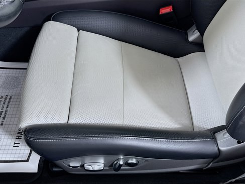 Certified 2019 Porsche 911 Targa 4S image 13