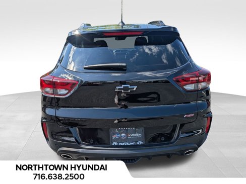 Used 2023 Chevrolet TrailBlazer RS w/ Sun and Liftgate Package image 14