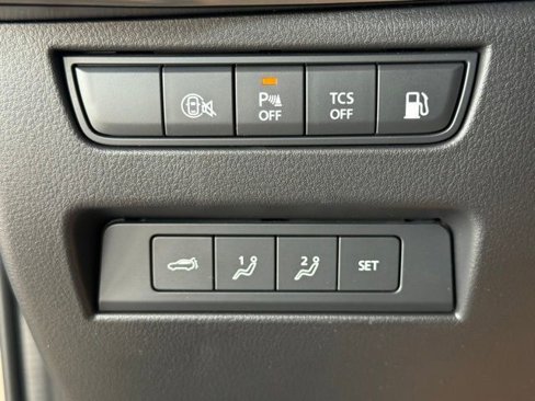 Certified 2025 MAZDA CX-70 Plug-In Hybrid w/ Premium Plus image 16