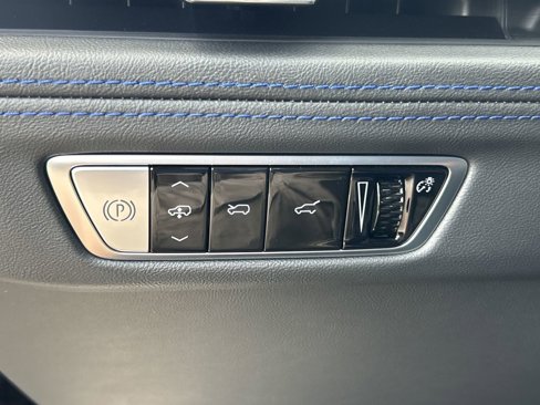 New 2026 Cadillac Escalade IQ Luxury 1 image 28
