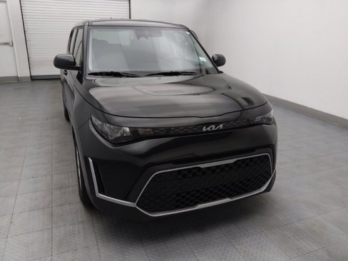 Used 2023 Kia Soul LX w/ LX Technology Package image 14