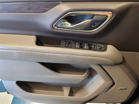 Used 2023 Chevrolet Suburban LT image 23