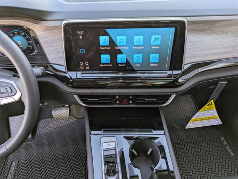 New 2025 Volkswagen Atlas SEL image 17