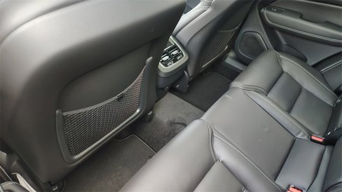 New 2025 Volvo XC60 B5 Ultra w/ Protection Package Premier image 32