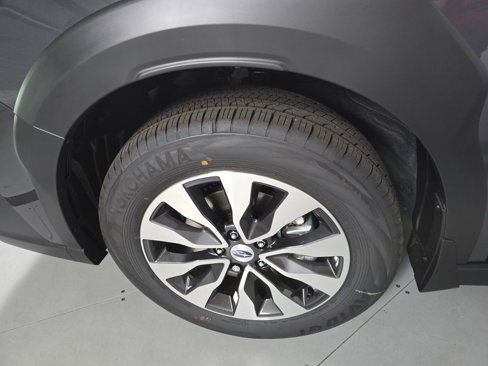 New 2025 Subaru Outback Touring image 10