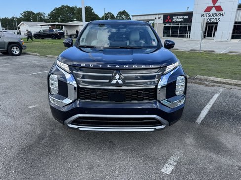New 2025 Mitsubishi Outlander SE image 2