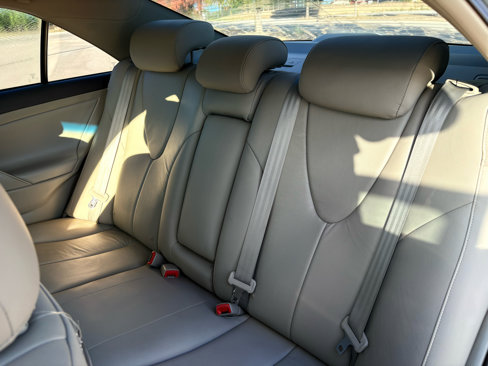 Used 2011 Toyota Camry LE image 28