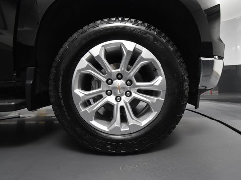 Used 2024 Chevrolet Silverado 1500 LTZ w/ LTZ Premium Package image 18