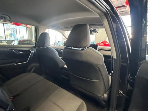Used 2023 Toyota RAV4 XLE image 27