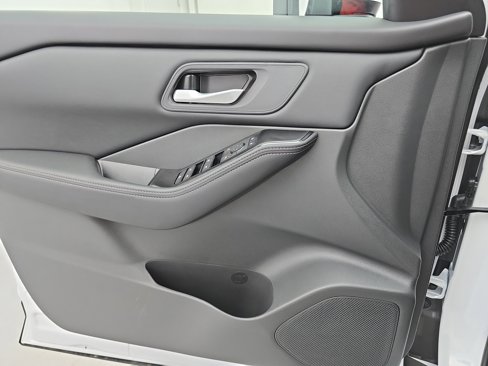 New 2026 Nissan Rogue SV image 26