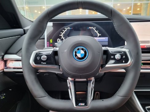 New 2025 BMW i7 xDrive60 image 28