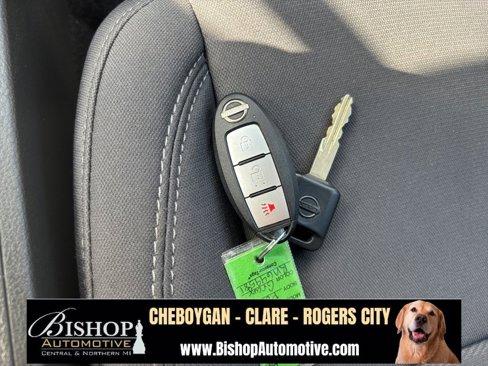Used 2024 Nissan Frontier SV image 17