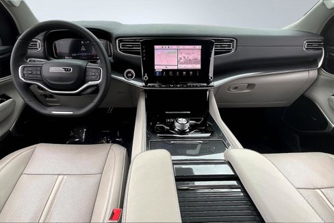 Used 2024 Jeep Wagoneer L 4WD w/ Premium Group I image 16