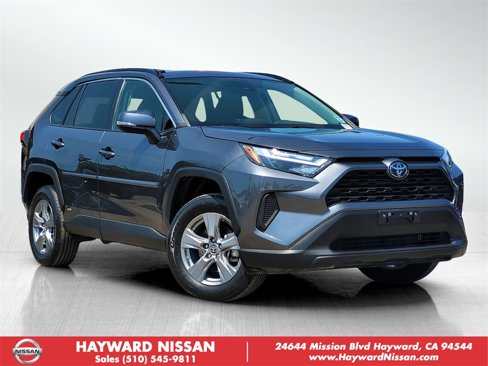 Used 2023 Toyota RAV4 LE image 1