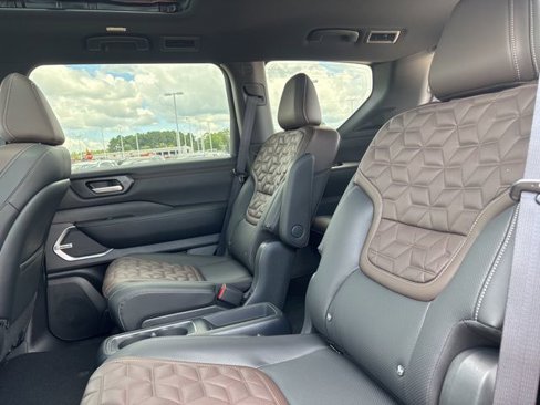 New 2025 Nissan Armada Platinum image 20