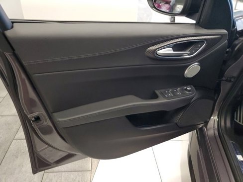 New 2024 Alfa Romeo Giulia Quadrifoglio w/ Active Assist Plus Package image 9