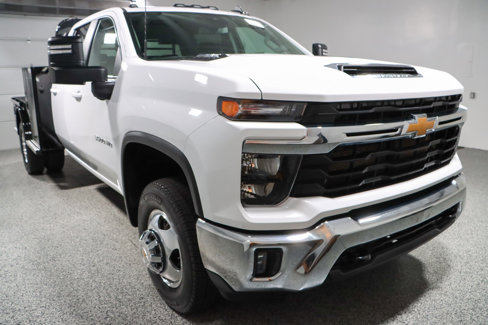 Used 2024 Chevrolet Silverado 3500 LT w/ Convenience Package image 6