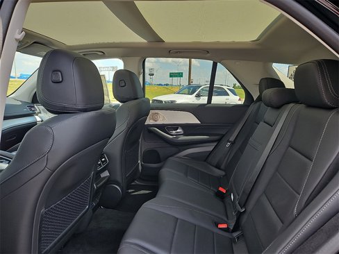 New 2026 Mercedes-Benz GLE 450 4MATIC image 17