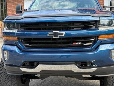 Used 2018 Chevrolet Silverado 1500 LT w/ All Star Edition image 12