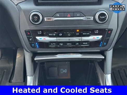 Used 2020 Ford Explorer Limited w/ Hybrid Equipment Group 310A image 18