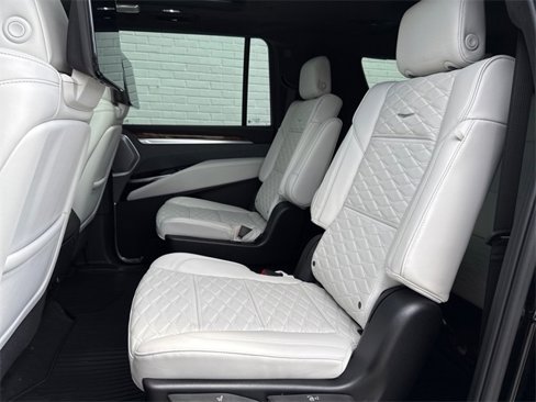 New 2025 Cadillac Escalade ESV Premium Luxury Platinum image 7