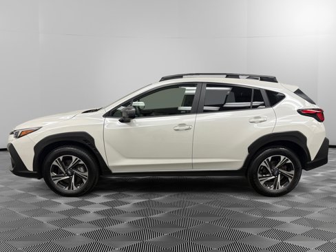Used 2024 Subaru Crosstrek 2.0i Premium image 2