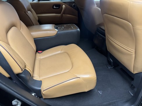 Used 2017 INFINITI QX80 Signature Edition image 19