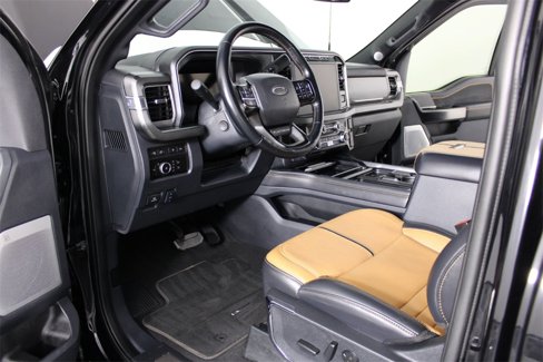 Used 2024 Ford F450 Platinum w/ FX4 Off-Road Package image 24
