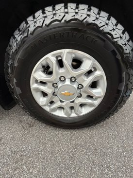 Used 2023 Chevrolet Silverado 2500 LT w/ Convenience Package image 38