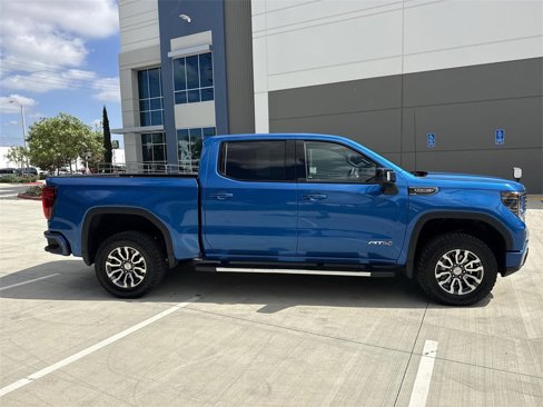 Used 2023 GMC Sierra 1500 AT4 w/ Technology Package image 2