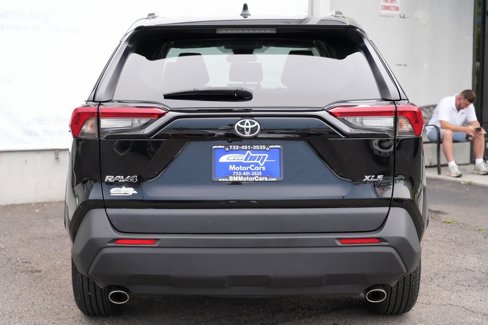 Used 2023 Toyota RAV4 XLE image 6