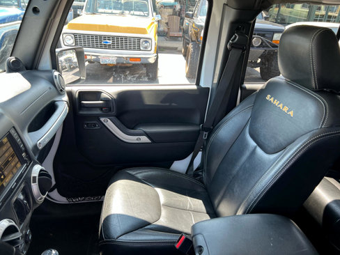 Used 2014 Jeep Wrangler Unlimited Sahara image 10