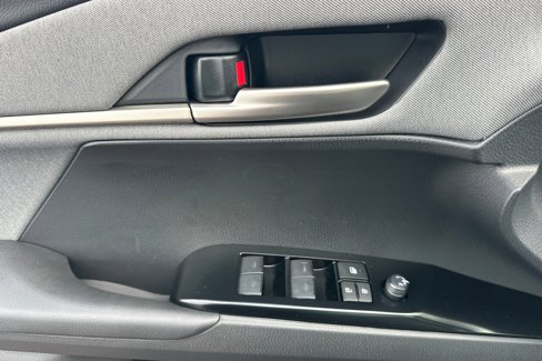 New 2026 Toyota Camry LE image 9