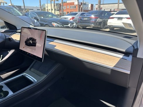 Used 2023 Tesla Model 3 Performance image 12