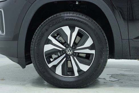 New 2026 Volkswagen Atlas SE image 7