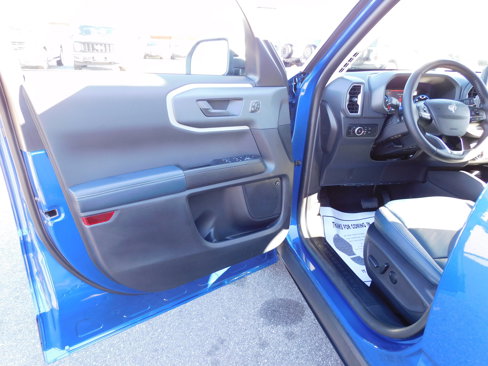 New 2024 Ford Bronco Sport Outer Banks w/ Tech Package image 11