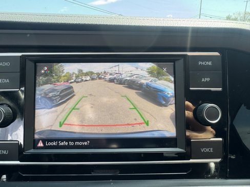 Used 2021 Volkswagen Jetta S w/ Driver Assistance Package image 26
