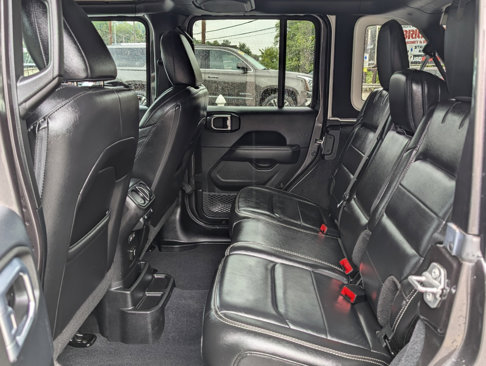 Used 2019 Jeep Wrangler Unlimited Sahara w/ Quick Order Package 24M Moab image 20