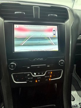 Used 2019 Ford Fusion SEL image 4
