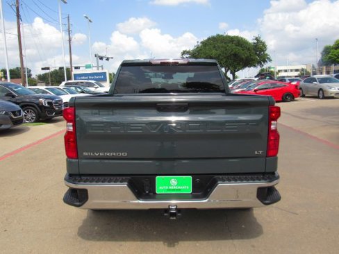Used 2025 Chevrolet Silverado 1500 LT image 8