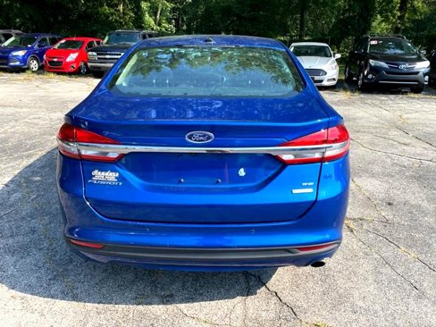 Used 2018 Ford Fusion SE w/ Fusion SE Technology Package image 3