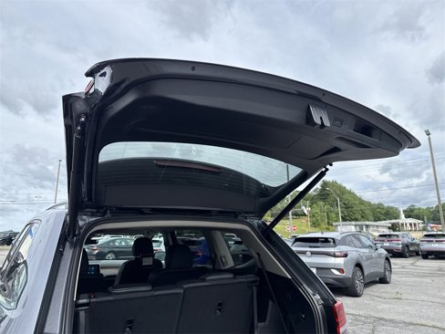 New 2025 Volkswagen Atlas SE image 46