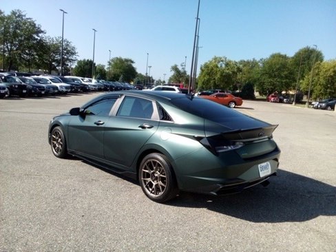 Used 2023 Hyundai Elantra Limited w/ Cargo Package image 3