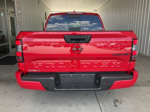 Used 2024 Nissan Frontier PRO-4X w/ Technology Package image 19