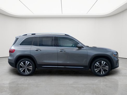 Used 2025 Mercedes-Benz GLB 250 image 9