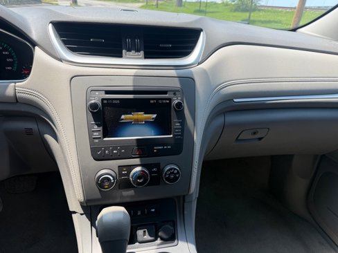 Used 2016 Chevrolet Traverse LS image 15